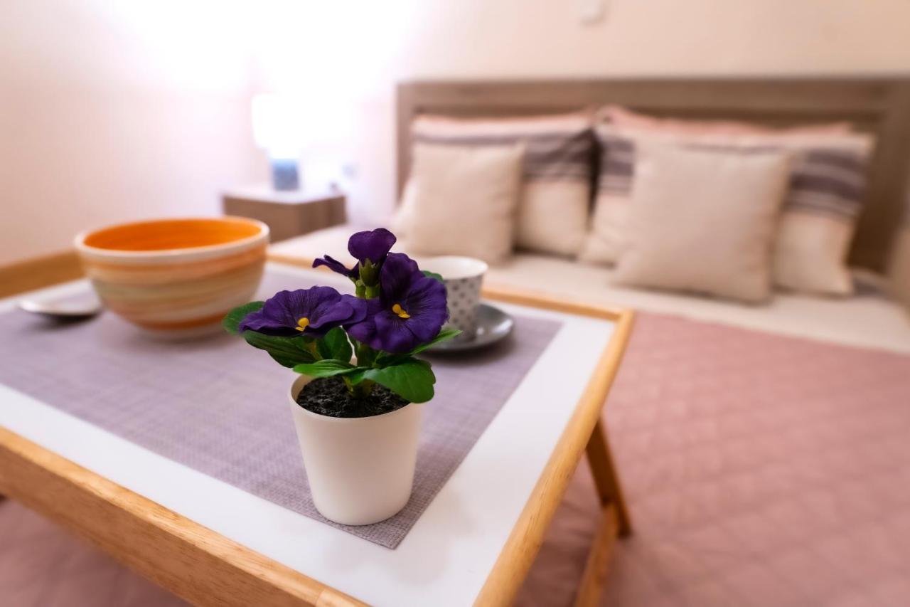 Myrtle, City Center Renovated Apartment Athen Eksteriør billede